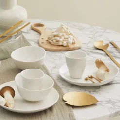 Franca krus i hvid organisk porcelæn