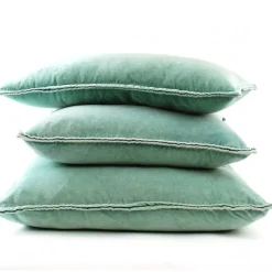 Pip Turquoise Stonewashed velour 50x50 cm