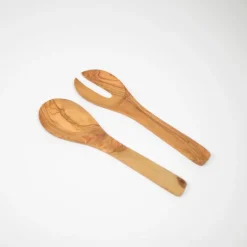 Salatbestik i lys oliventræ