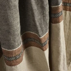 Throw 110x180 Beeswax stripe